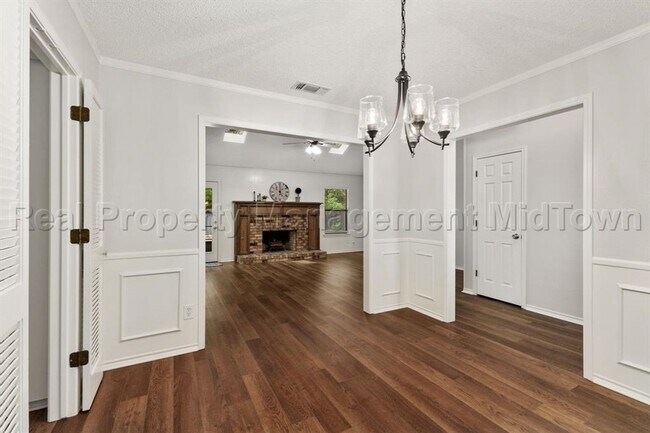 Building Photo - 5104 Andalusia Trail