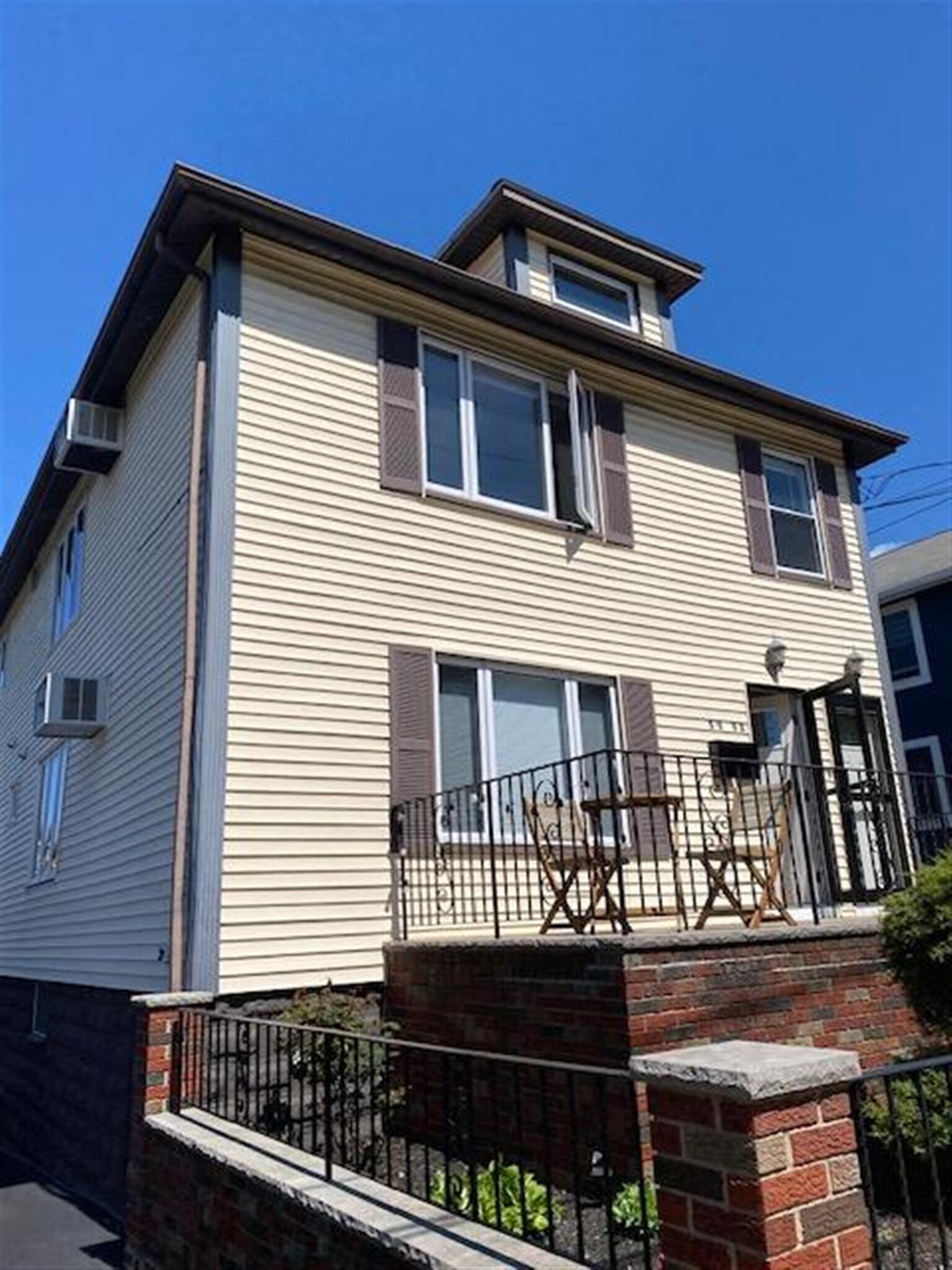 Building Photo - 55 Farragut Ave