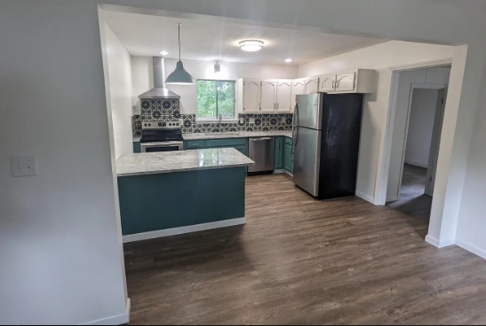 Kitchen - 108 Fawn Dr