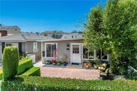 Building Photo - 711 Goldenrod Ave