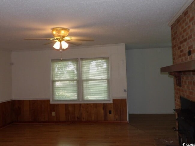 Building Photo - 6801 Swamp Fox Hwy W