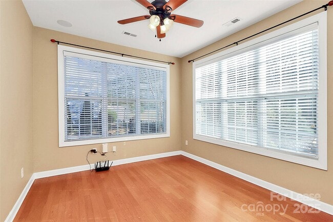 Building Photo - 9607 Royal Colony Dr