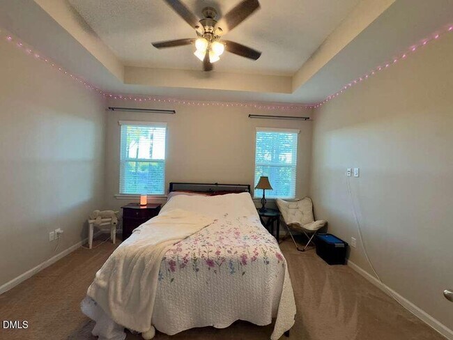 Building Photo - 2223 Chattering Lory Ln