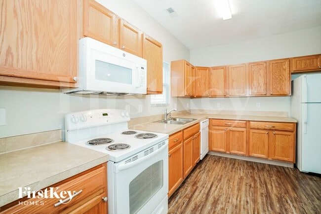 Building Photo - 4032 Summerstone Dr