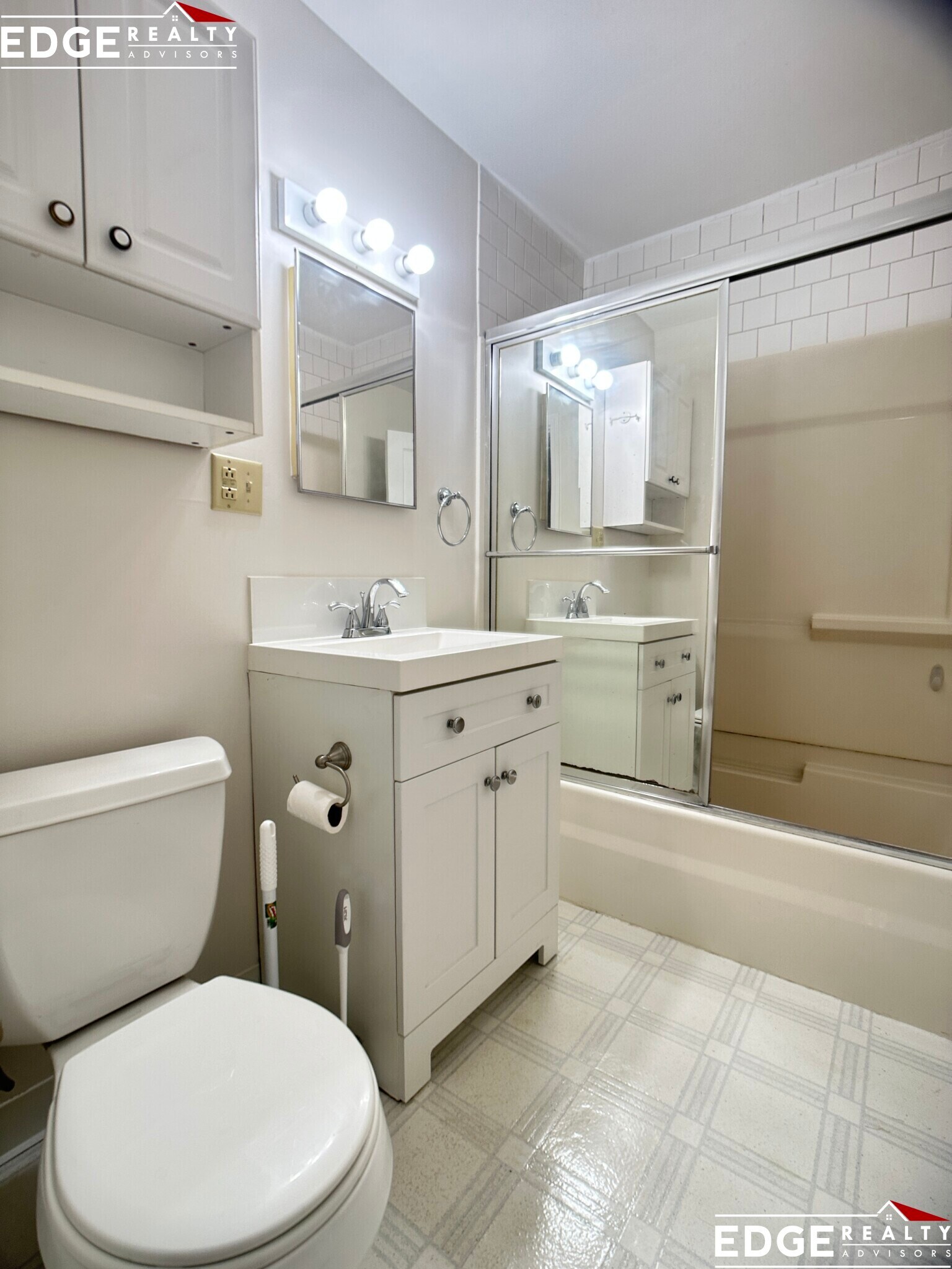 Building Photo - 62 Boyd St