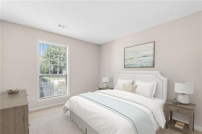 Building Photo - 590 Barsham Way