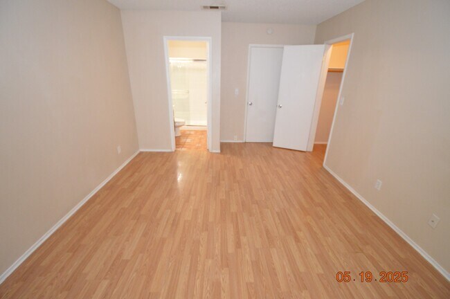 Building Photo - 6713 Reggie Cir