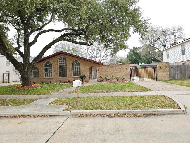 Primary Photo - 13517 Woodchester Dr