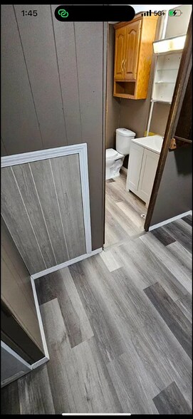 Building Photo - 4720 Ellsworth Ln