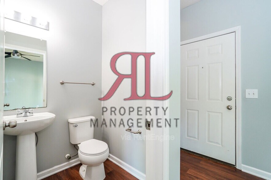 Building Photo - 5845 Marble Creek St