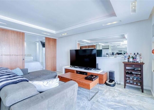 Building Photo - 401 Ocean Dr