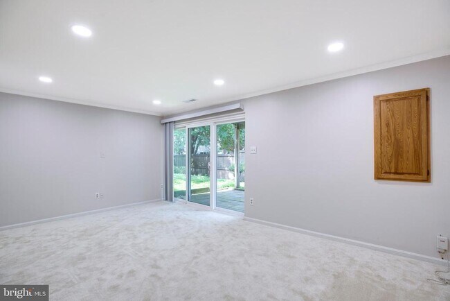 Building Photo - 5610 Gosling Ct