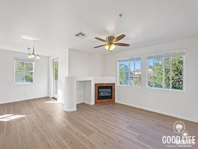 Building Photo - Luxury 3-Level Residence | Designer Remodel in San Diego