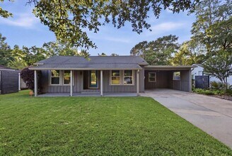 Building Photo - 2263 Briarcliff Dr