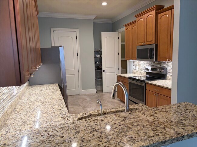 Building Photo - 34 Cobblestone Ct