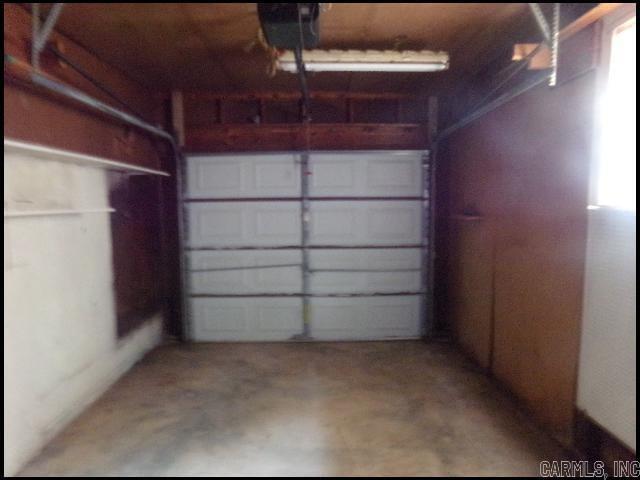 Building Photo - 408 Pickwick Ln