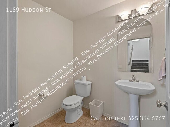 Building Photo - 1189 Hudson St