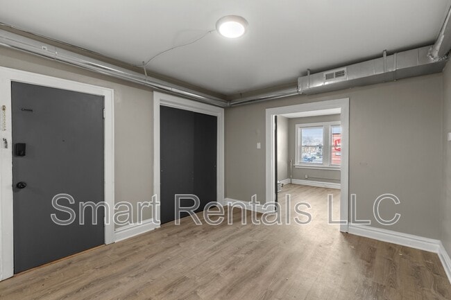 Building Photo - 5618 S Grand Blvd