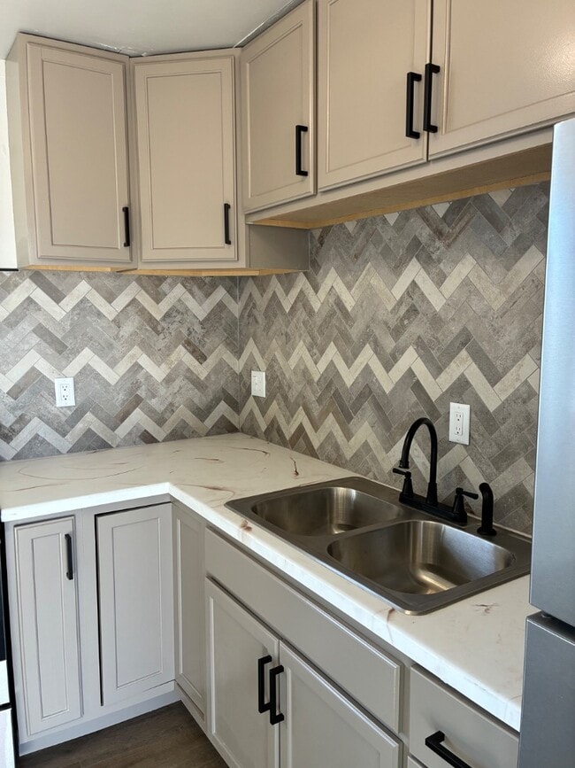 Building Photo - 2021 18th St