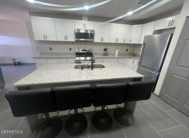 Building Photo - 6902 S Angora Loop Ave