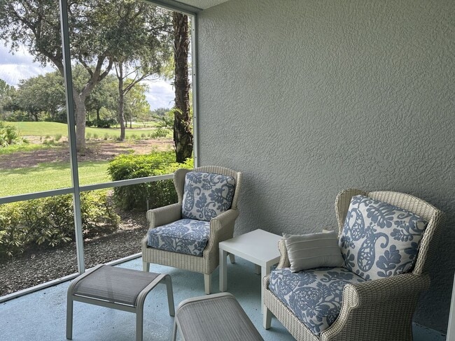 Building Photo - FURNISHED/TURNKEY 2+Den, 2 bath 1 car garage 1st floor condo in River Hall
