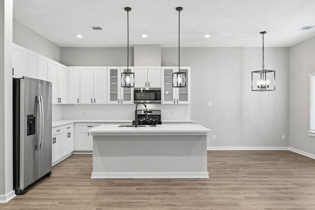 Building Photo - 412 Stonework Garden Ln