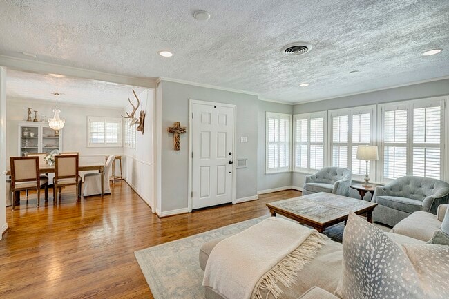 Building Photo - 3511 Broadmead Dr