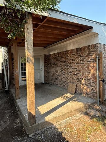 Building Photo - 1618 Beach Ln