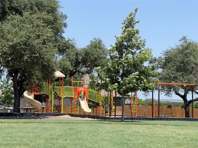 Building Photo - 2016 Alexander Oaks Dr