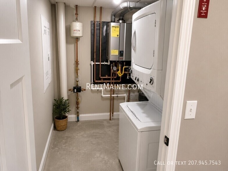 Building Photo - 34 Firefly Ln