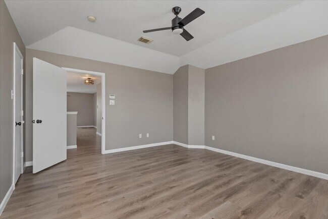 Building Photo - 1518 Weiland Manor Ln