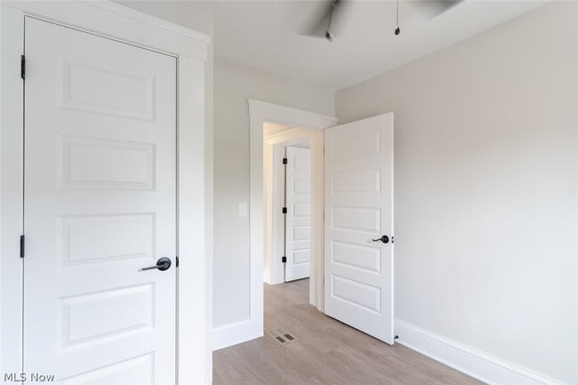 Building Photo - 1464 E 123rd St