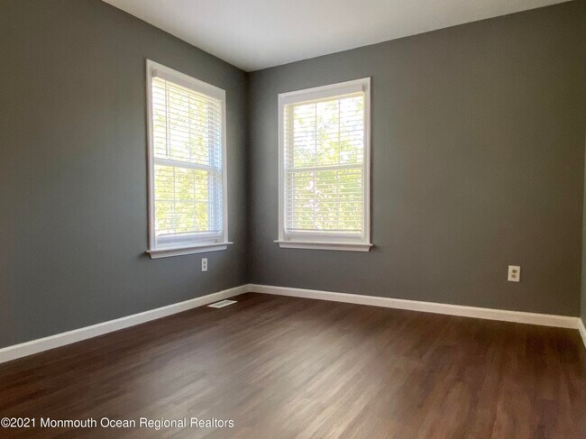 Building Photo - 1133 Roseberry Ct