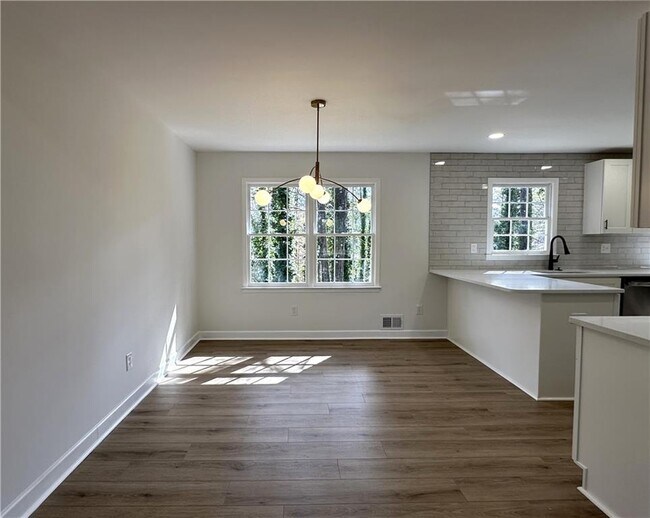 Building Photo - 2972 Pathview Ln
