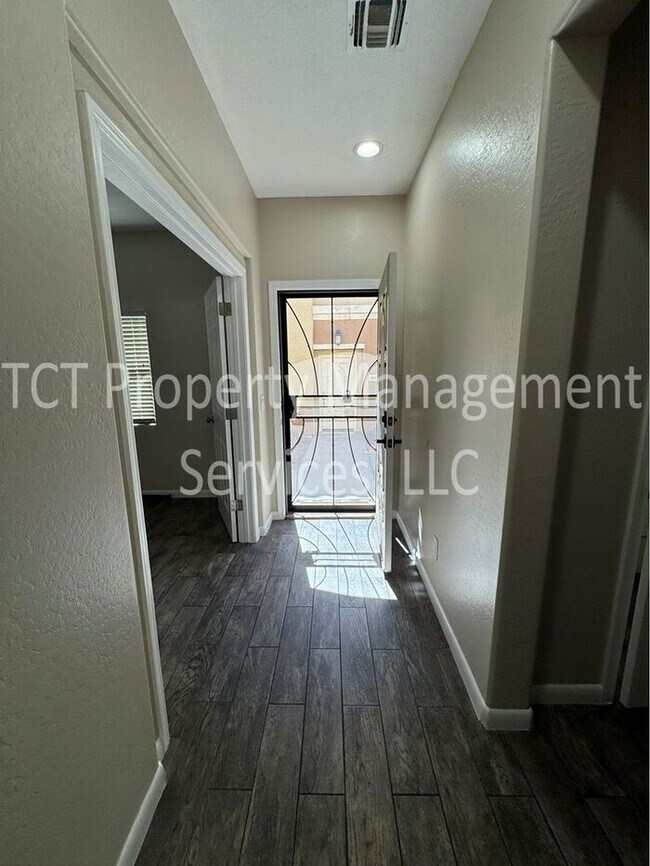 Building Photo - Remodeled 4 Bedroom Home in La Aldea
