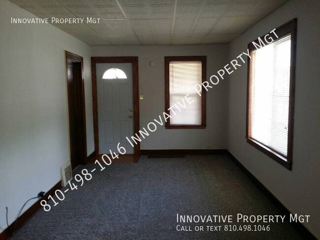 Building Photo - 3201 Clairmont St