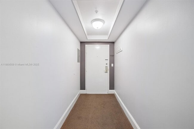 Building Photo - 2951 S Bayshore Dr