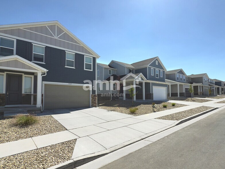 Building Photo - 4702 W Ore Strm Rd