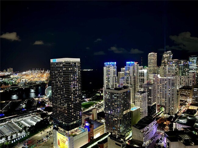 Building Photo - 159 NE 6th St