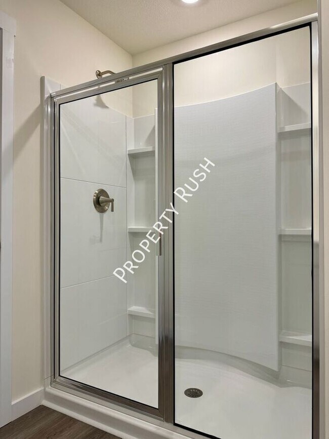 Building Photo - 7535 Bendire Lp