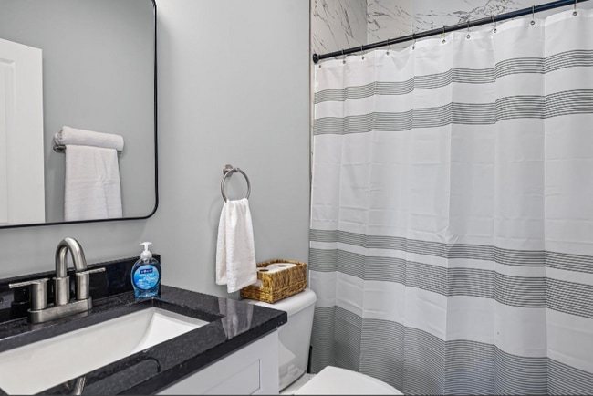 Building Photo - Talbott St