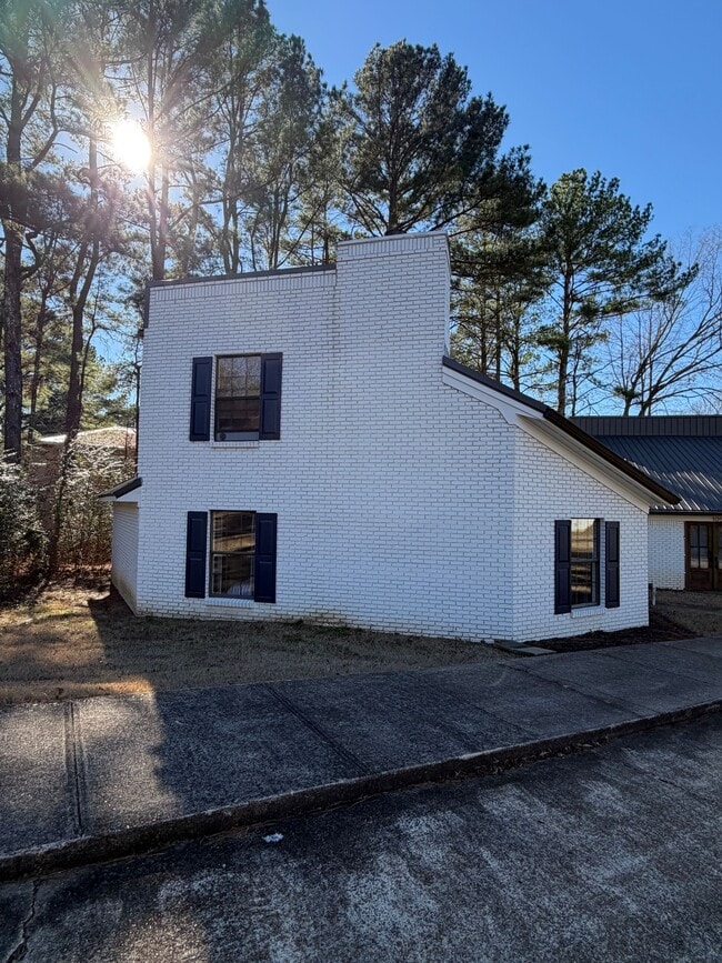 Building Photo - 106 Golf Club Condo Lp