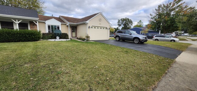 Building Photo - 539 Thorndale Dr