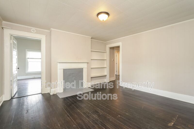 Building Photo - 407 Seaman St