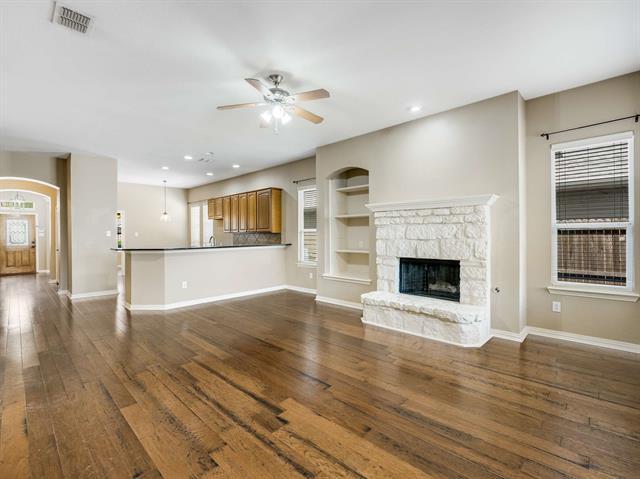 Building Photo - 4901 Newbridge Dr