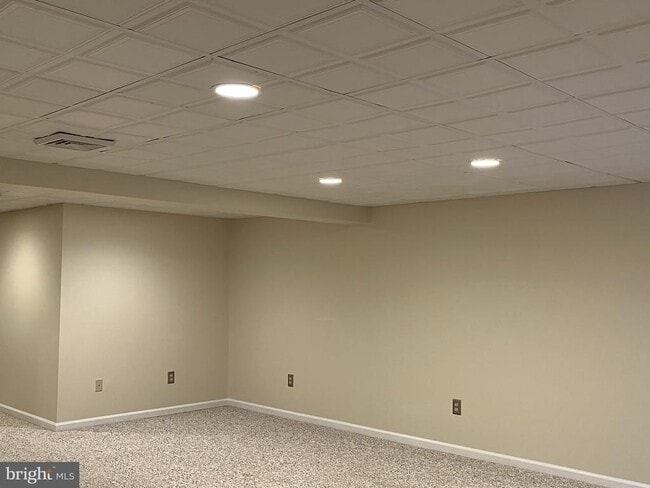 Building Photo - 2016 Greenes Way Cir