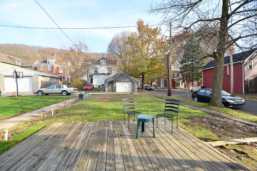 Yard - 98 Ohio River Blvd