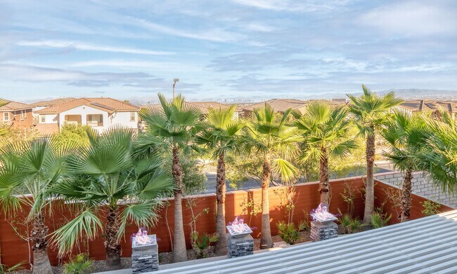 Building Photo - SUMMERLIN - FULLY FURNISHED - ALL UTILITIE...
