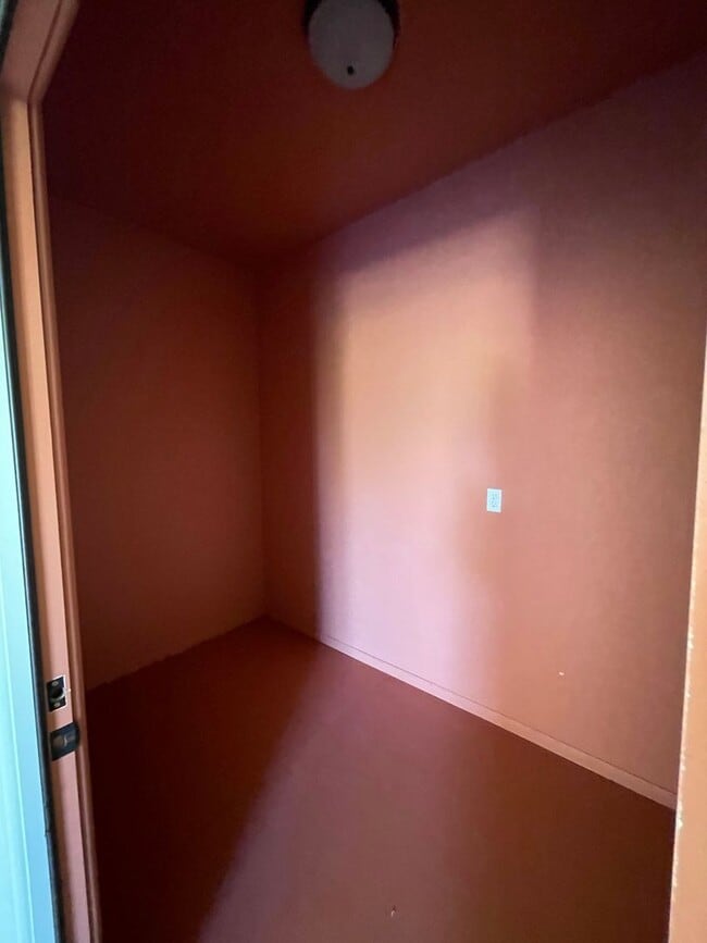 Building Photo - Gorgeous Wine Country 3 Bedroom 2 Bath Sin...