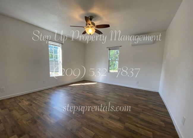 Building Photo - 11240 CA-49